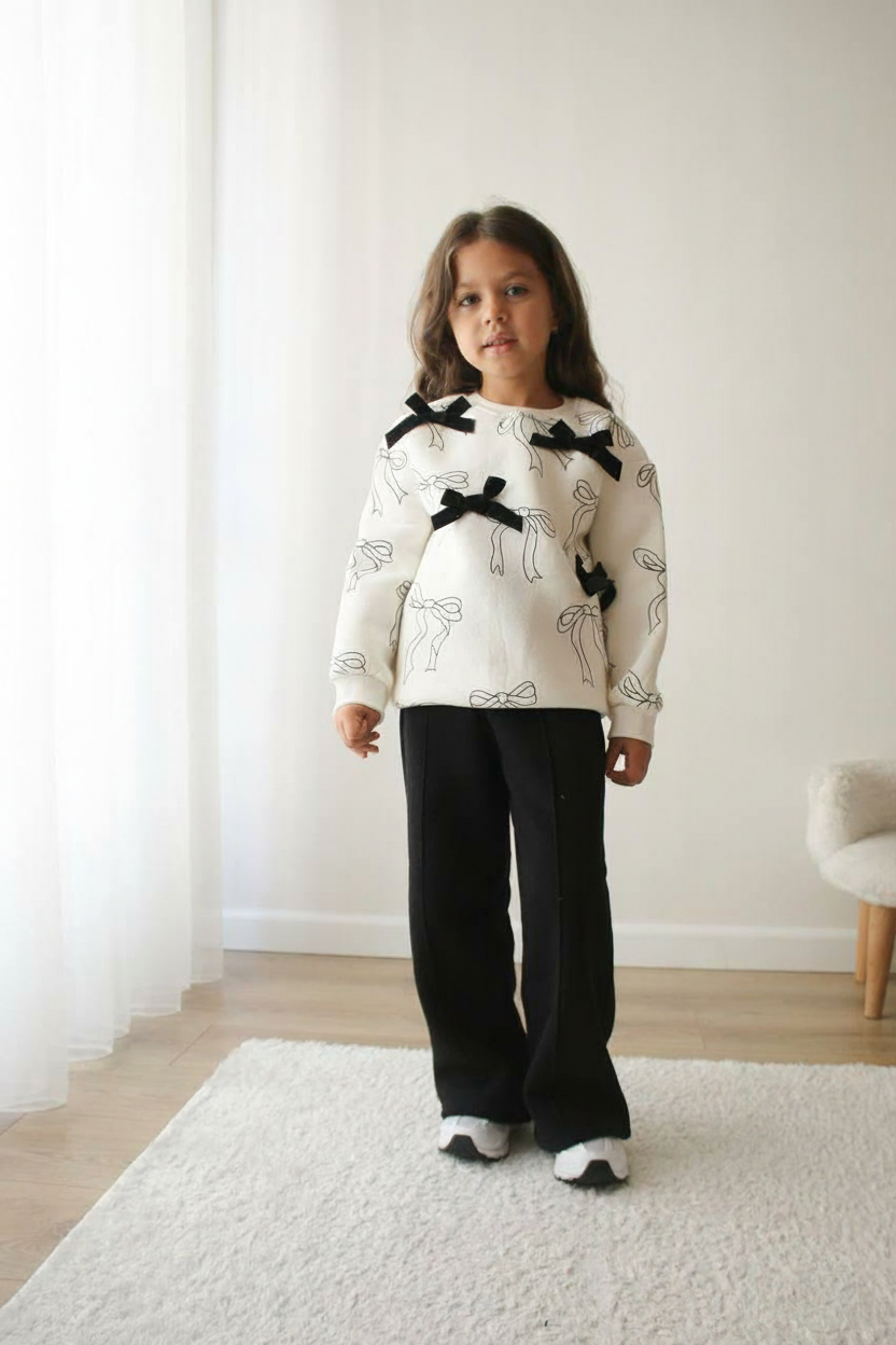 طقم LARA للبنات - أناقة للجميلات فقط